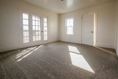 Main picture of 733 Winchester Ave