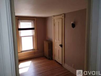 Main picture of 608 Vine St