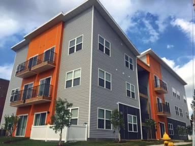 Main picture of 405 E Madison St