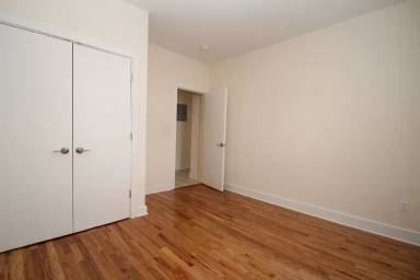 Main picture of 104 S Main St