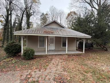 Main picture of 1912 Cedar Fork Dr