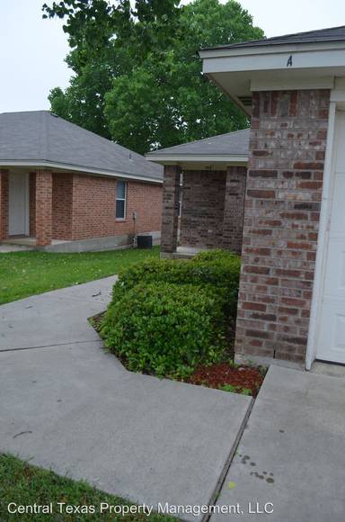 Main picture of 930 Rosewood Dr