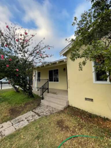 Main picture of 545 Ojai Rd