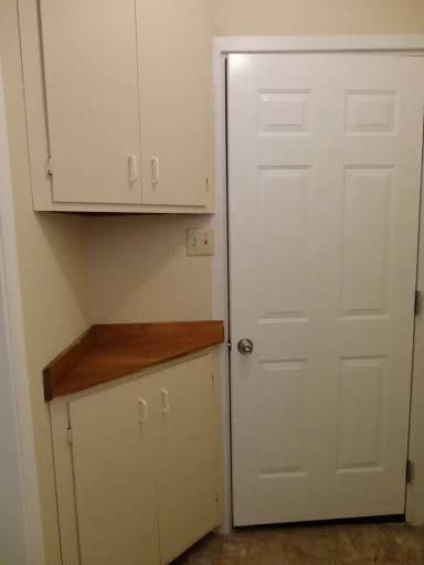 Main picture of 1010 Young Ave