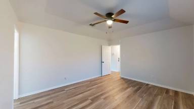 Main picture of 4806 Velma Dr
