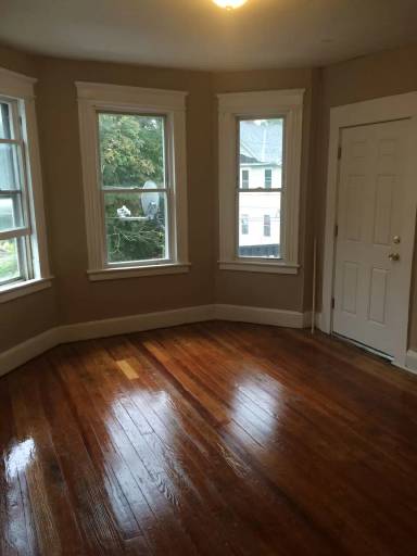 Main picture of 69 Lounsbury St
