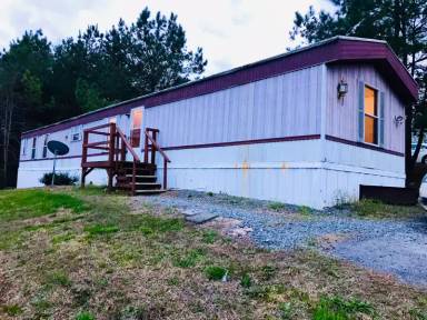Main picture of 401 Dawn Dr