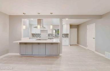 Main picture of 4809 N 31st St