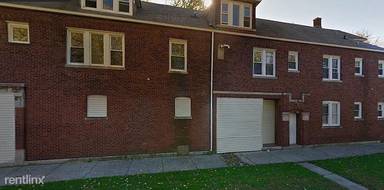 Main picture of 2855 E 82nd St