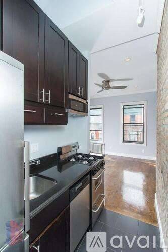 Main picture of 232 Elizabeth St