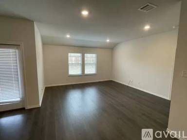 Main picture of 3910 Atwood Dr