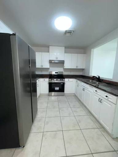 Main picture of 1012 NW 3rd Ave