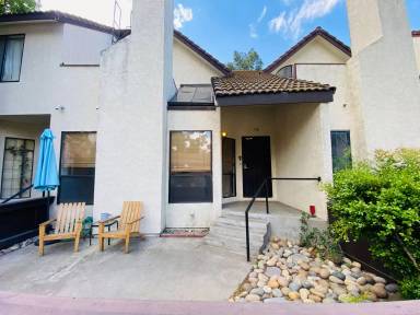 Main picture of 2890 Huntington Blvd