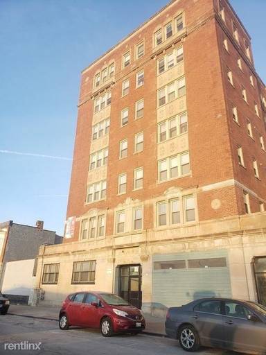 Main picture of 3004-3008 E Cheltenham Pl Apartments