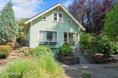 Main picture of 2015 SE Marion St