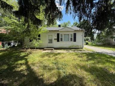 Main picture of 805 E Michigan Ave
