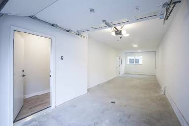 Main picture of 533 14th Ave SW