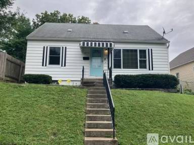 Main picture of 1828 Brookline Ave