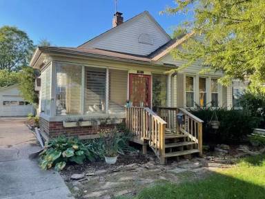 Main picture of 810 W Melbourne Ave