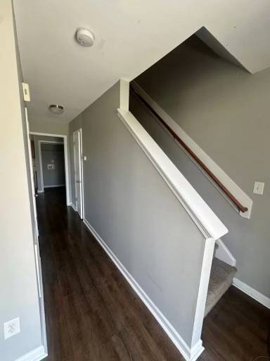 Main picture of 2145 Gray Goose Loop