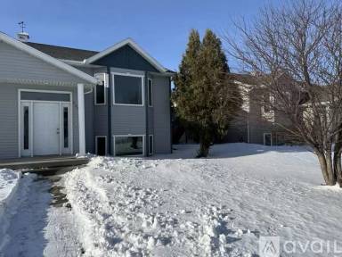Main picture of 4743 Harvest Dr S