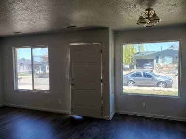 Main picture of 84 Robbers Roost Ln