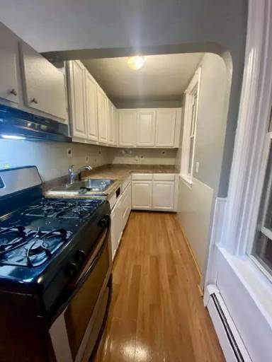 Main picture of 152 Harrison St
