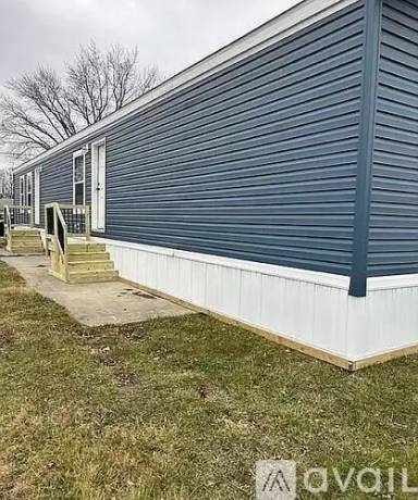 Main picture of 551 S Leonard Ave