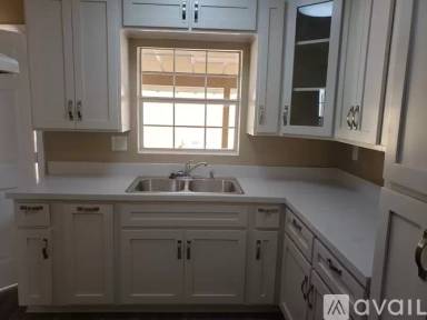 Main picture of 8038 De Garmo Ave