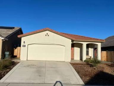 Main picture of 569 Honeysuckle Dr