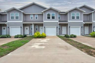 Main picture of 6316 Grove Park Dr