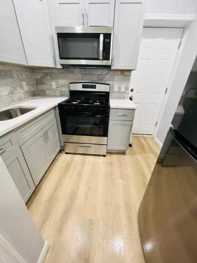 Main picture of 2413 N Bancroft St