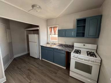 Main picture of 211 N 5th Ave