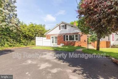 Main picture of 35 Springfield Ave