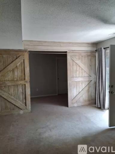 Main picture of 4995 Wilcox St