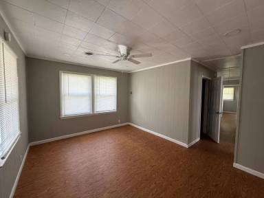 Main picture of 1222 E Sevier Ave