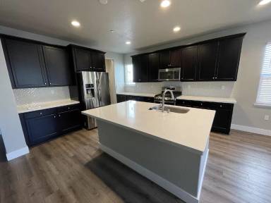 Main picture of 18470 Maynell Dr