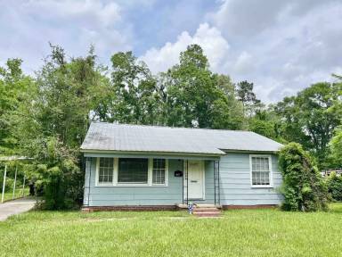 Main picture of 10363 White Oak Dr