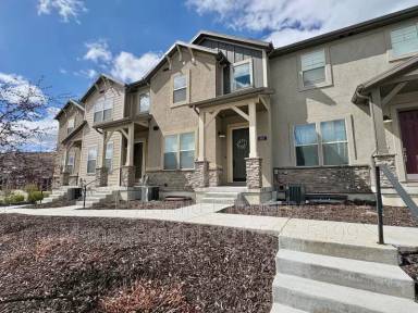 Main picture of 1027 W Wasatch Spring Rd
