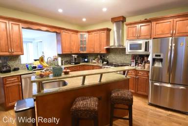 Main picture of 4941 Hazel Ave