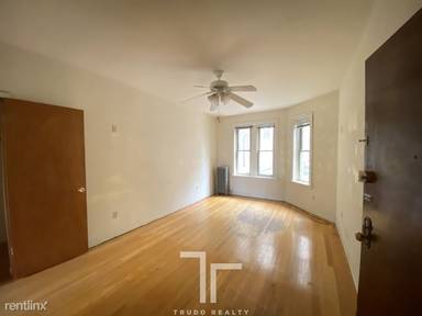 Main picture of 4225 N Paulina St