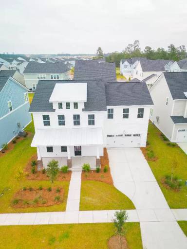 Main picture of 402 Parish Farms Dr