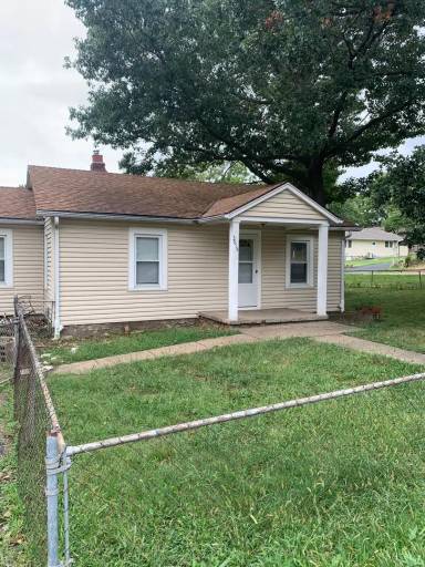 Main picture of 3815 Shawnee Dr
