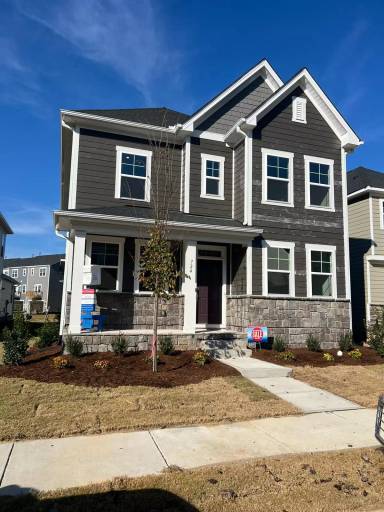 Main picture of 724 Longleaf Grove Ln