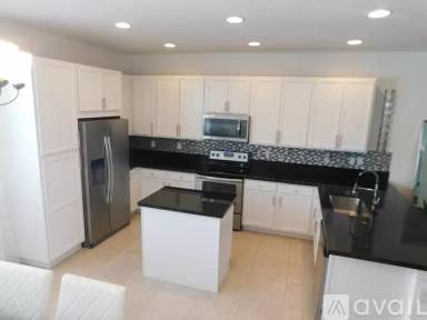 Main picture of 11324 SW 15th St