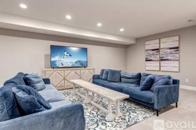 Main picture of 430 E Chalk Creek Ct