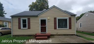 Main picture of 828 N Parkway Dr