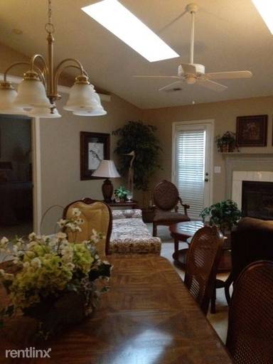 Main picture of 4305 River Crest Ln