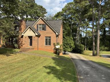 Main picture of 19 Sentry Oak Ct