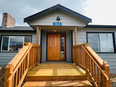 Main picture of 3824 Old Highway 99 S Rd